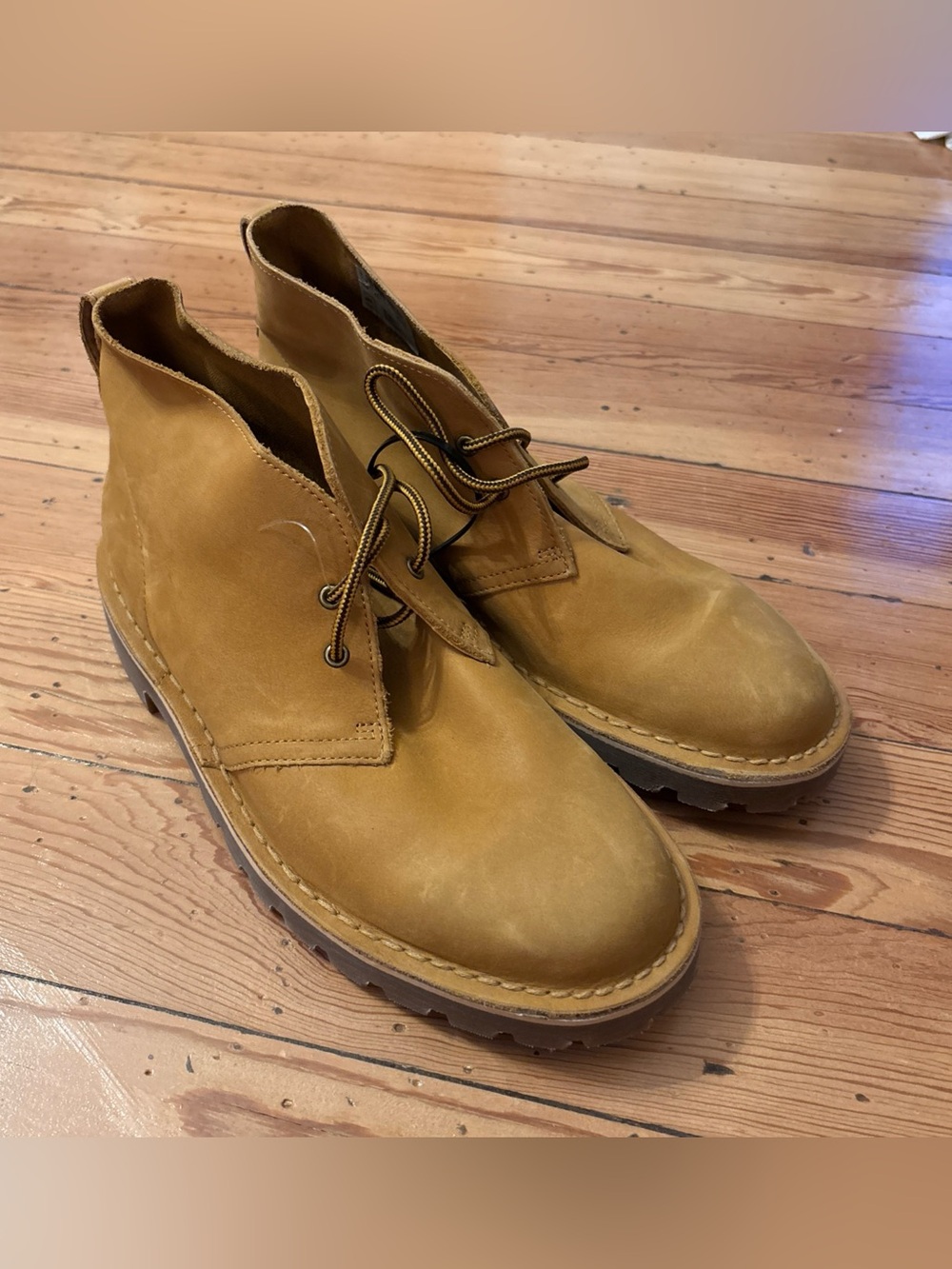 Clarks Overdale Mid Oxford Boot Wheat Nubuck Men Size 8 NWOB